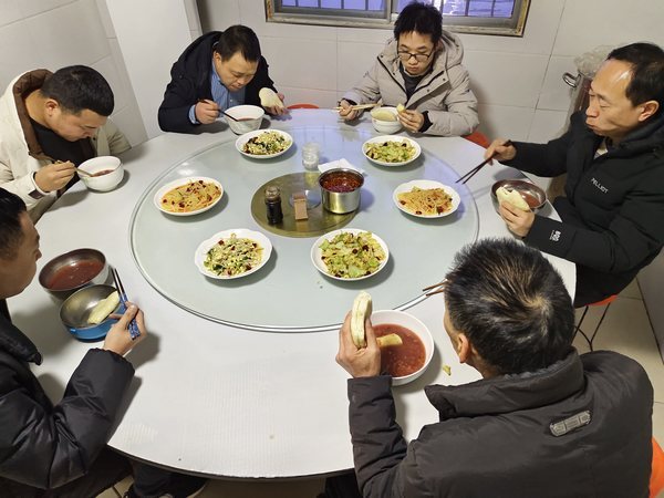 陜煤建設(shè)路橋分公司：心系職工辦實事，暖心舉措惠職工